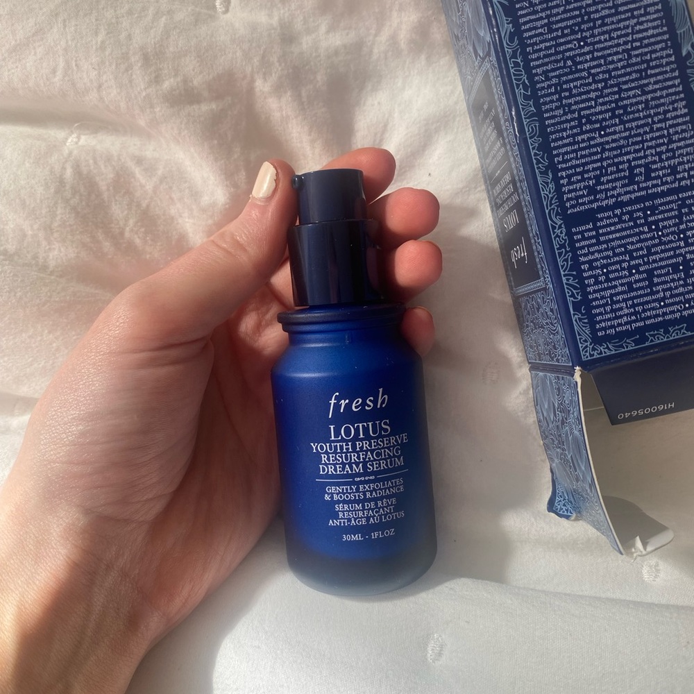 fresh Lotus AHA Resurfacing Gentle Serum